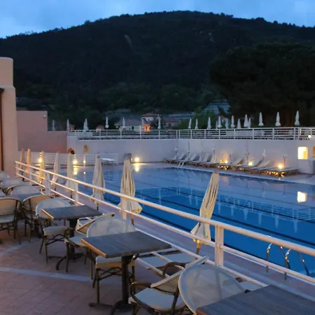 Il Villaggio Di Giuele 3* Финале Лигуре
