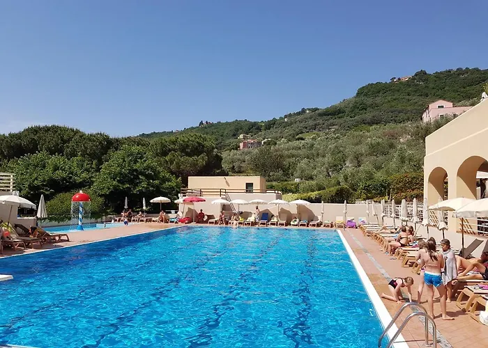Apartmanhotel Il Villaggio Di Giuele Finale Ligure