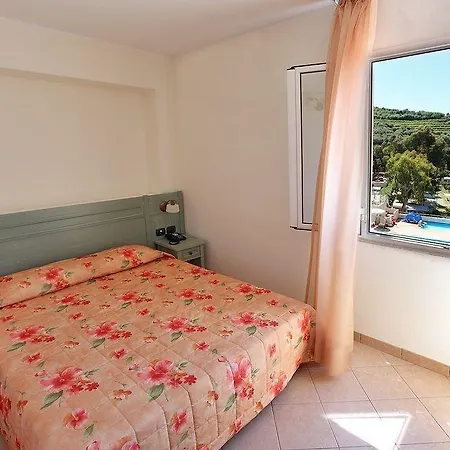 Il Villaggio Di Giuele Aparthotel