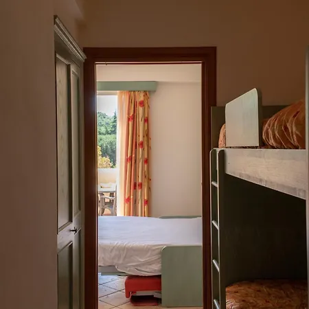 Il Villaggio Di Giuele Aparthotel 3*