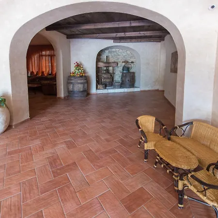 Il Villaggio Di Giuele Apart Otel