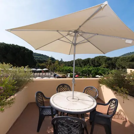 Il Villaggio Di Giuele Lägenhetshotell