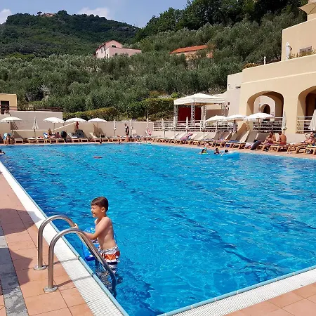 Il Villaggio Di Giuele Aparthotel Finale Ligure