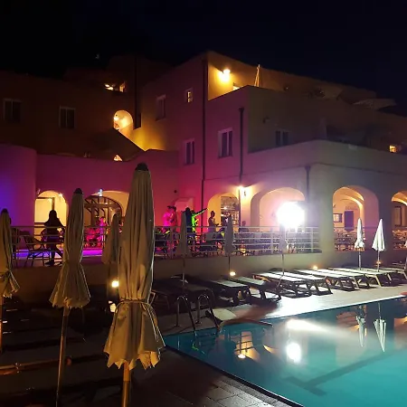 Il Villaggio Di Giuele Aparthotel 3*