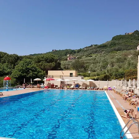 Aparthotel Il Villaggio Di Giuele Finale Ligure